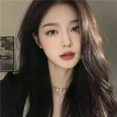 三个摩登女性